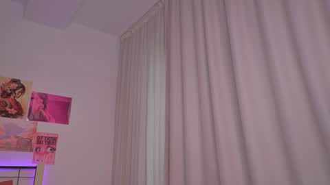 Snapshot of naalani chatting on December 2024 07:22:02 AM Naalani online show from December 2024 07:22:02 AM