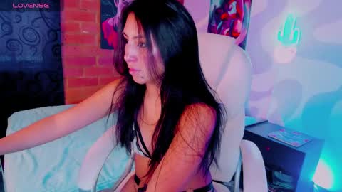 Snapshot of naaoomi chatting on February 2025 09:29:01 PM Camila- free online show from February 2025 09:29:01 PM