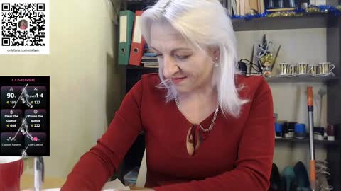 Nadin online show from December 2024 10:22:02 AM