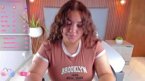 Snapshot of nadine_russo chatting on December 2024 03:37:02 PM Nadine online show from December 2024 03:37:02 PM