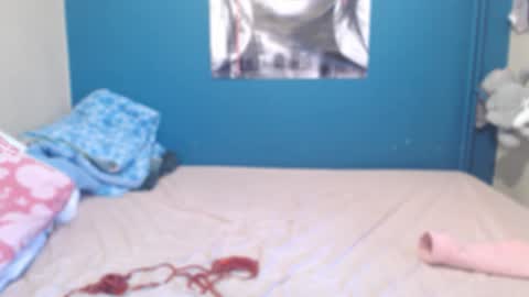 nadinnnea online show from November 2025 09:42:02 AM