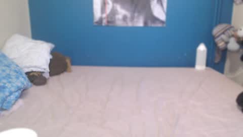 nadinnnea online show from April 2026 03:31:01 PM