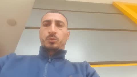 Snapshot of nadirff16 chatting on November 2025 11:43:02 AM V online show from November 2025 11:43:02 AM