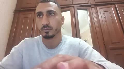 Snapshot of nadirff16 chatting on November 2025 11:57:02 AM V online show from November 2025 11:57:02 AM