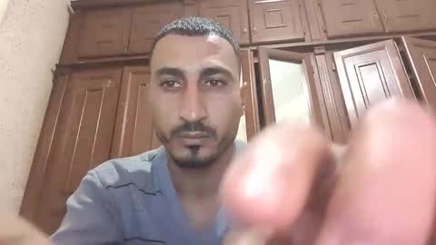 Snapshot of nadirff16 chatting on December 2025 12:14:02 PM V online show from December 2025 12:14:02 PM