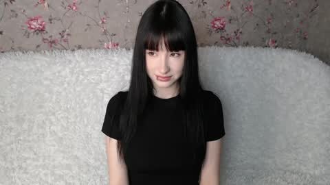 Snapshot of naemiblush chatting on May 2026 03:06:01 PM Naemi online show from May 2026 03:06:01 PM