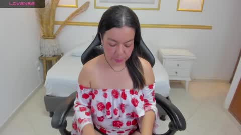 N A H I A online show from February 2025 02:19:01 AM