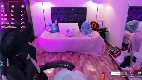 NAHIARA EVANS online show from March 2026 04:09:02 AM