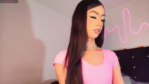 NahiaVictoria  online show from May 2026 07:41:01 PM