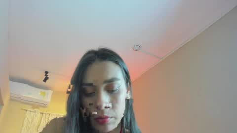 Snapshot of nahimithompson chatting on April 2026 07:17:02 PM Nahimi online show from April 2026 07:17:02 PM