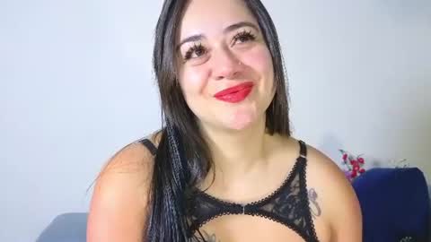 Snapshot of nahomi_sweett chatting on June 2026 10:58:02 AM Nahomi online show from June 2026 10:58:02 AM