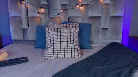  VICTORIA  online show from February 2026 07:42:02 PM