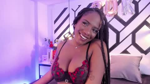 Nahomi online show from February 2026 01:37:02 PM