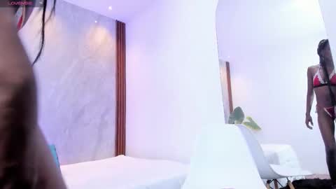 Snapshot of nahomilynn chatting on December 2025 01:06:01 PM Nahomi Lynn online show from December 2025 01:06:01 PM