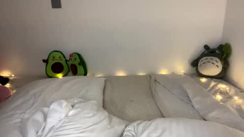 nahomy online show from March 2026 01:07:02 AM