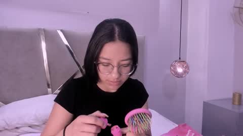 nai_blue online show from October 2025 01:34:02 PM