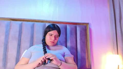 Naia x online show from May 2026 01:05:02 PM