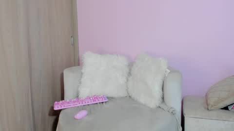 Snapshot of naileea chatting on December 2024 05:43:02 PM      online show from December 2024 05:43:02 PM