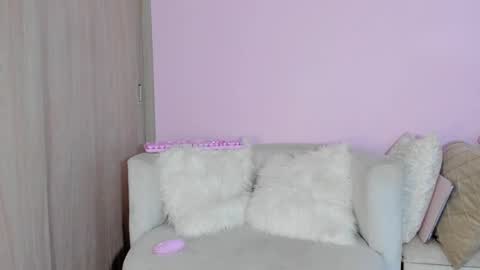 Snapshot of naileea chatting on February 2025 10:54:01 PM      online show from February 2025 10:54:01 PM