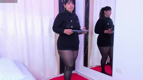 Snapshot of nailha1 chatting on May 2026 11:05:01 AM Nailha online show from May 2026 11:05:01 AM