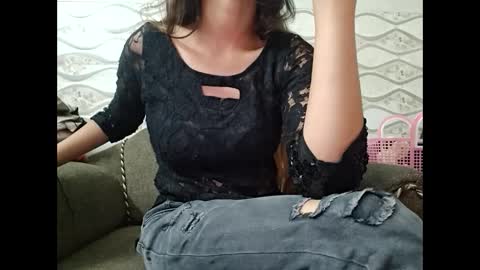 Naina online show from February 2025 10:39:01 AM