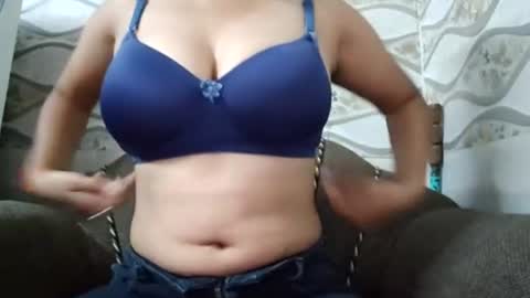 Snapshot of naina00123 chatting on June 2026 07:42:01 AM Naina online show from June 2026 07:42:01 AM