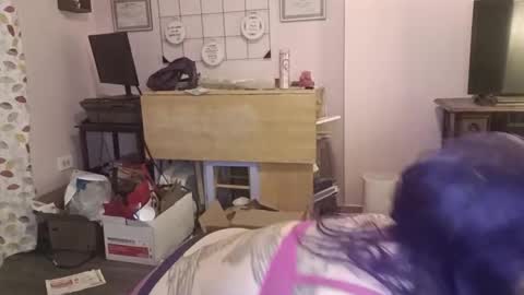 Snapshot of nakedcrafts chatting on January 2025 05:42:02 AM Lizzy online show from January 2025 05:42:02 AM