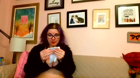 Snapshot of nakedcrafts chatting on February 2025 05:58:01 AM Lizzy online show from February 2025 05:58:01 AM