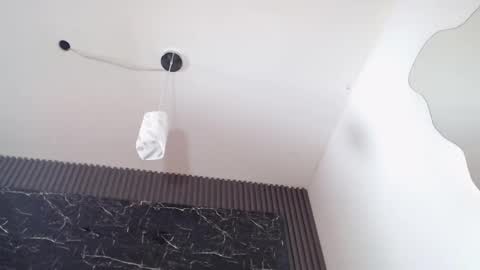 Snapshot of nalaroy chatting on January 2025 07:45:02 PM NALAROY online show from January 2025 07:45:02 PM