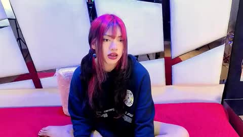 Snapshot of namimoon1 chatting on December 2025 12:43:01 PM online show from December 2025 12:43:01 PM