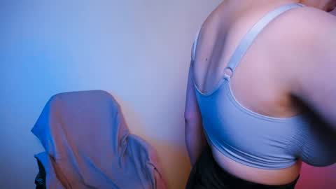 Snapshot of nanafey chatting on December 2024 01:43:02 PM your candy online show from December 2024 01:43:02 PM