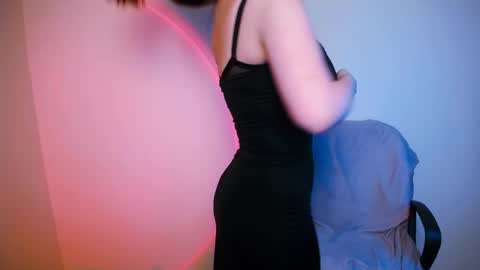 Snapshot of nanafey chatting on February 2025 04:53:01 PM your candy online show from February 2025 04:53:01 PM