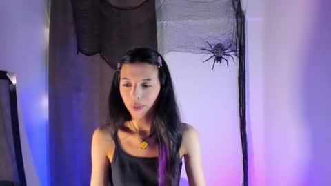 Nana  Natalia online show from November 2025 09:36:01 PM