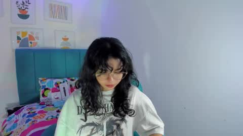 nanami_owo online show from September 2025 02:13:01 AM