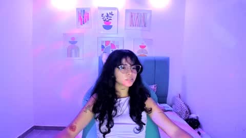 nanami_owo online show from October 2025 06:23:01 AM