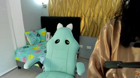 nanami_owo online show from October 2025 06:03:01 AM