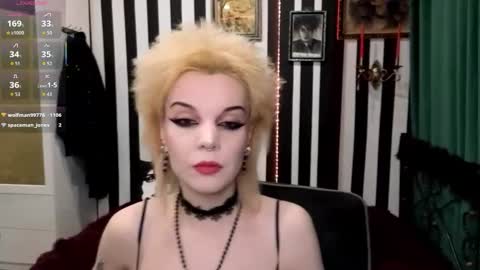 Nancy online show from October 2025 09:42:01 PM