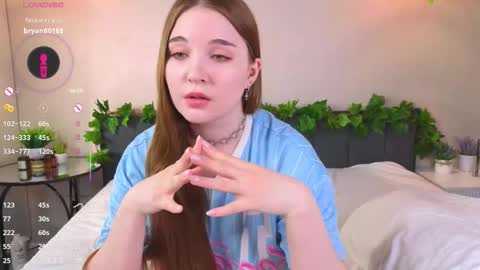 Luna online show from November 2025 05:29:02 AM