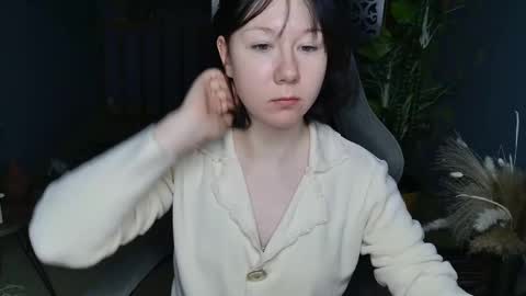 nancymartinez online show from November 2025 05:01:02 AM