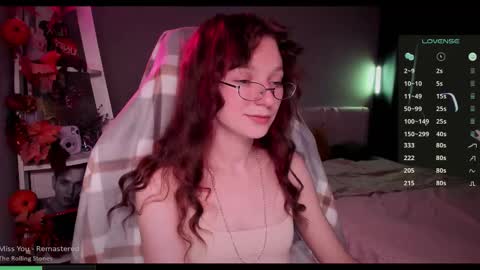 NannoNancy online show from November 2025 03:34:02 PM