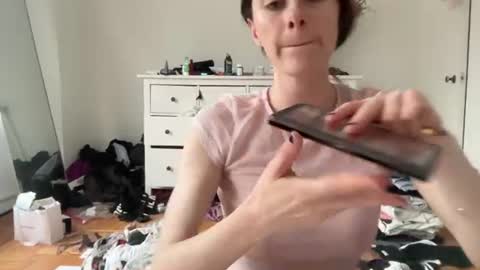 Snapshot of naomi________ chatting on July 2026 09:28:02 PM Naomi online show from July 2026 09:28:02 PM