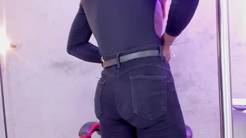 Naomi Blair online show from March 2026 03:51:02 AM