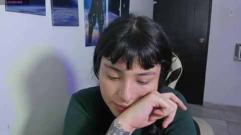 Snapshot of naomi_berckley chatting on July 2026 06:57:02 AM naomi_berckley online show from July 2026 06:57:02 AM