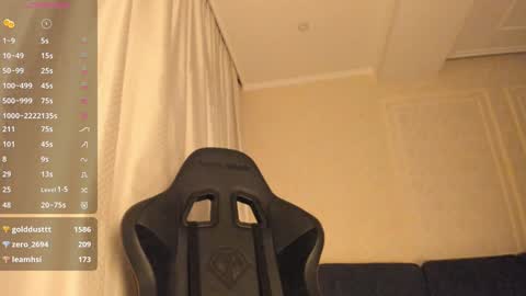 Snapshot of naomi_san chatting on December 2024 01:41:02 AM Naomi online show from December 2024 01:41:02 AM