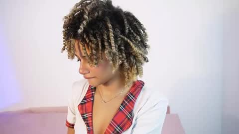 Snapshot of naomidawsonn chatting on May 2026 12:17:02 AM naomidawson online show from May 2026 12:17:02 AM