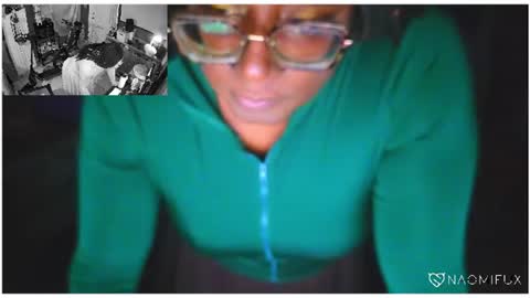 Snapshot of naomifux chatting on July 2026 05:43:02 AM Naomi online show from July 2026 05:43:02 AM