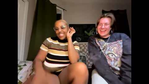 Naomigiirl6 online show from December 2024 12:11:01 AM