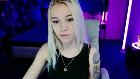 Snapshot of naomihita chatting on November 2025 11:10:01 AM naomihita online show from November 2025 11:10:01 AM