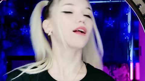 naomihita online show from February 2026 08:04:02 AM