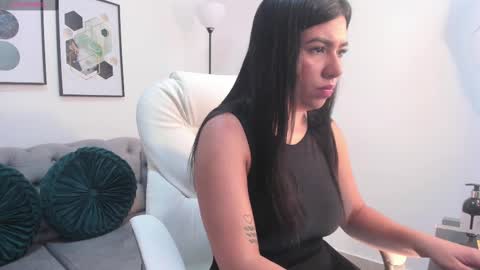 Snapshot of naomii_campbell_ chatting on September 2025 05:05:02 PM Naomi Campbell online show from September 2025 05:05:02 PM